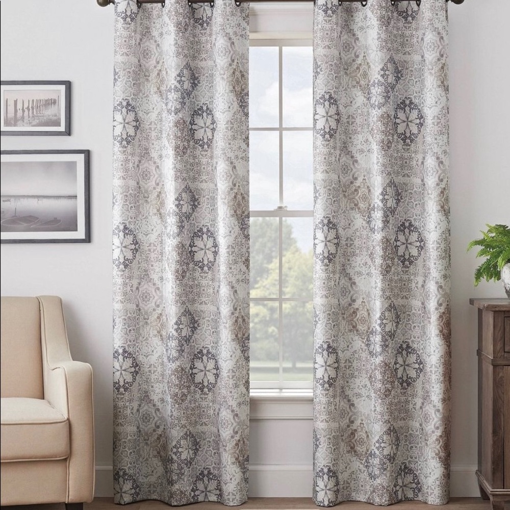 1 Curtain